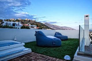 Stefano's Lagonissi Villa *